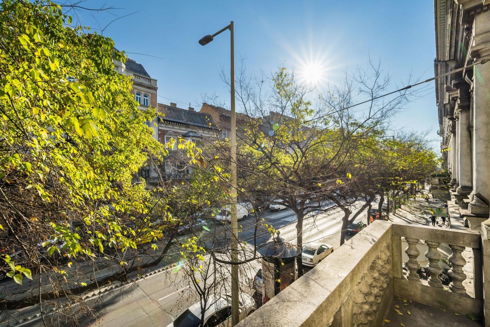 Grand Avenue Apartment Budapesta Exterior foto
